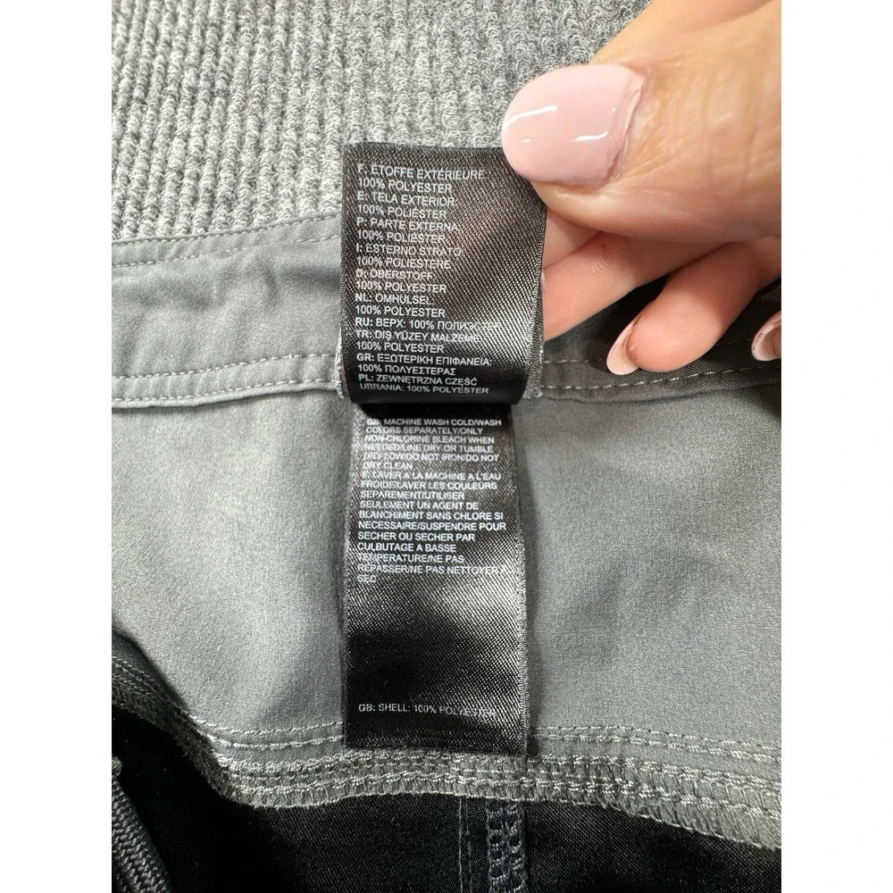 The North Face Shorts Mens‎ 38 Black Chino Golf Dress Zippered Pockets Logo